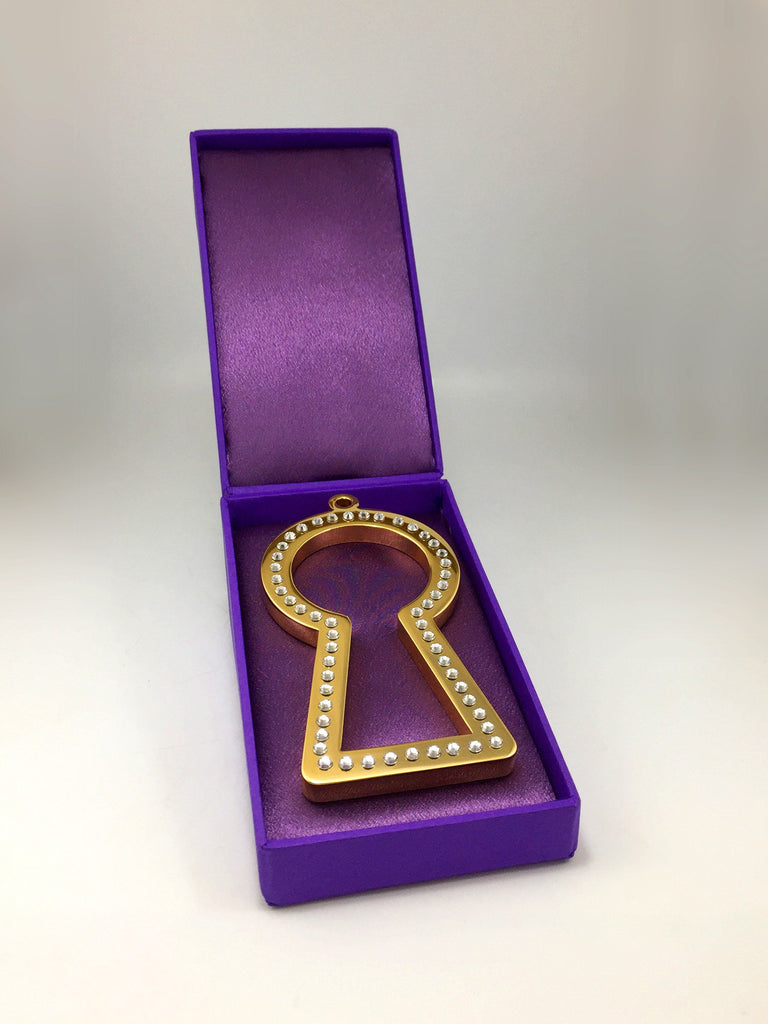 Through the Keyhole Gold Keyhole